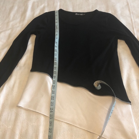 NY & Co Asymmetrical Black & White Sweater - Picture 6 of 8